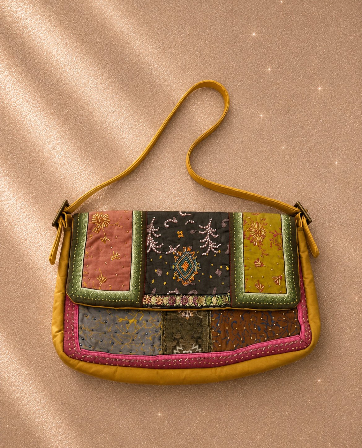 Maddalena Marconi винтидж silk patchwork baguette чанта - Sunday West Boutique