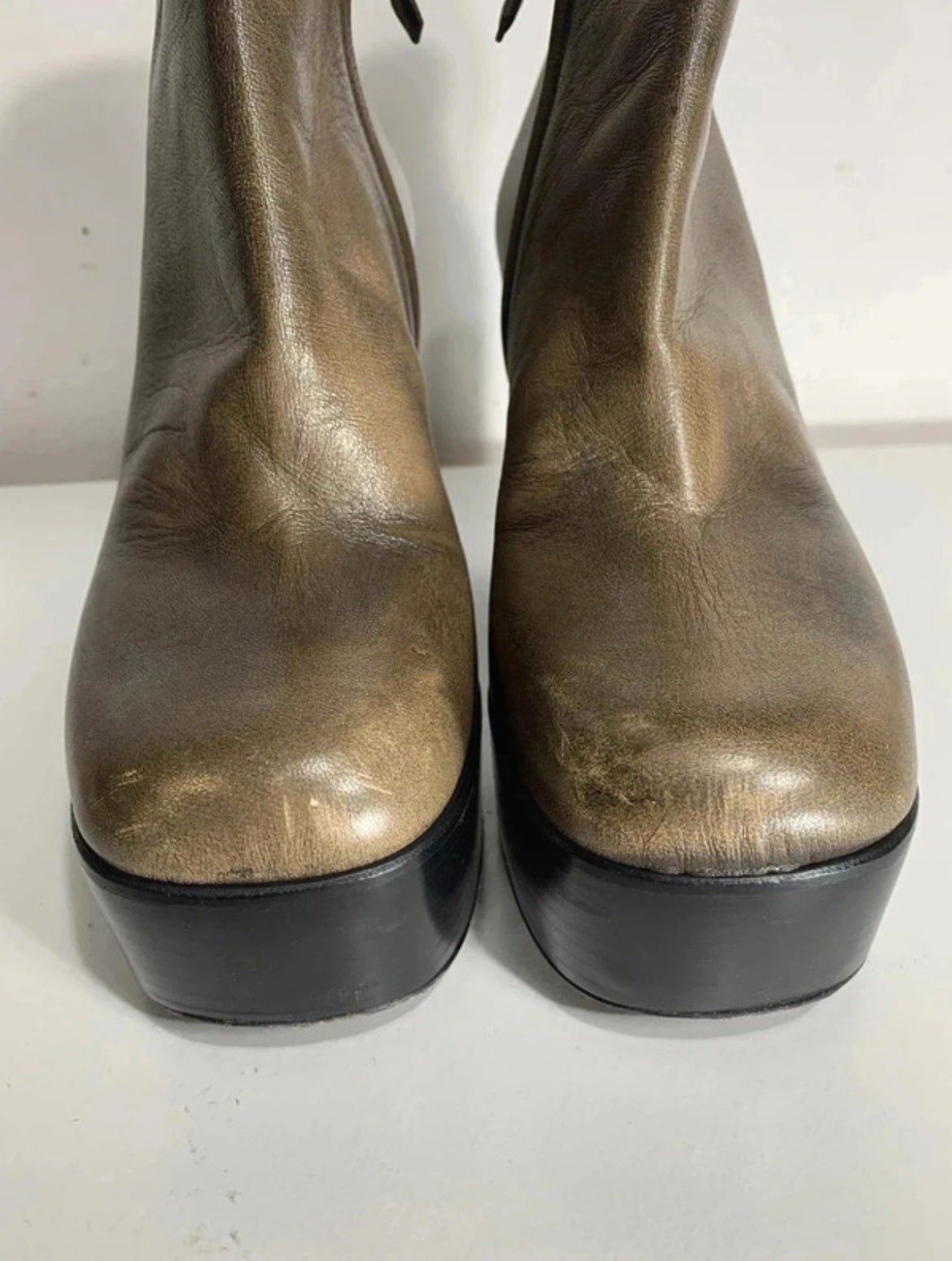 Miu Miu кожени боти - 38 - Sunday West Boutique