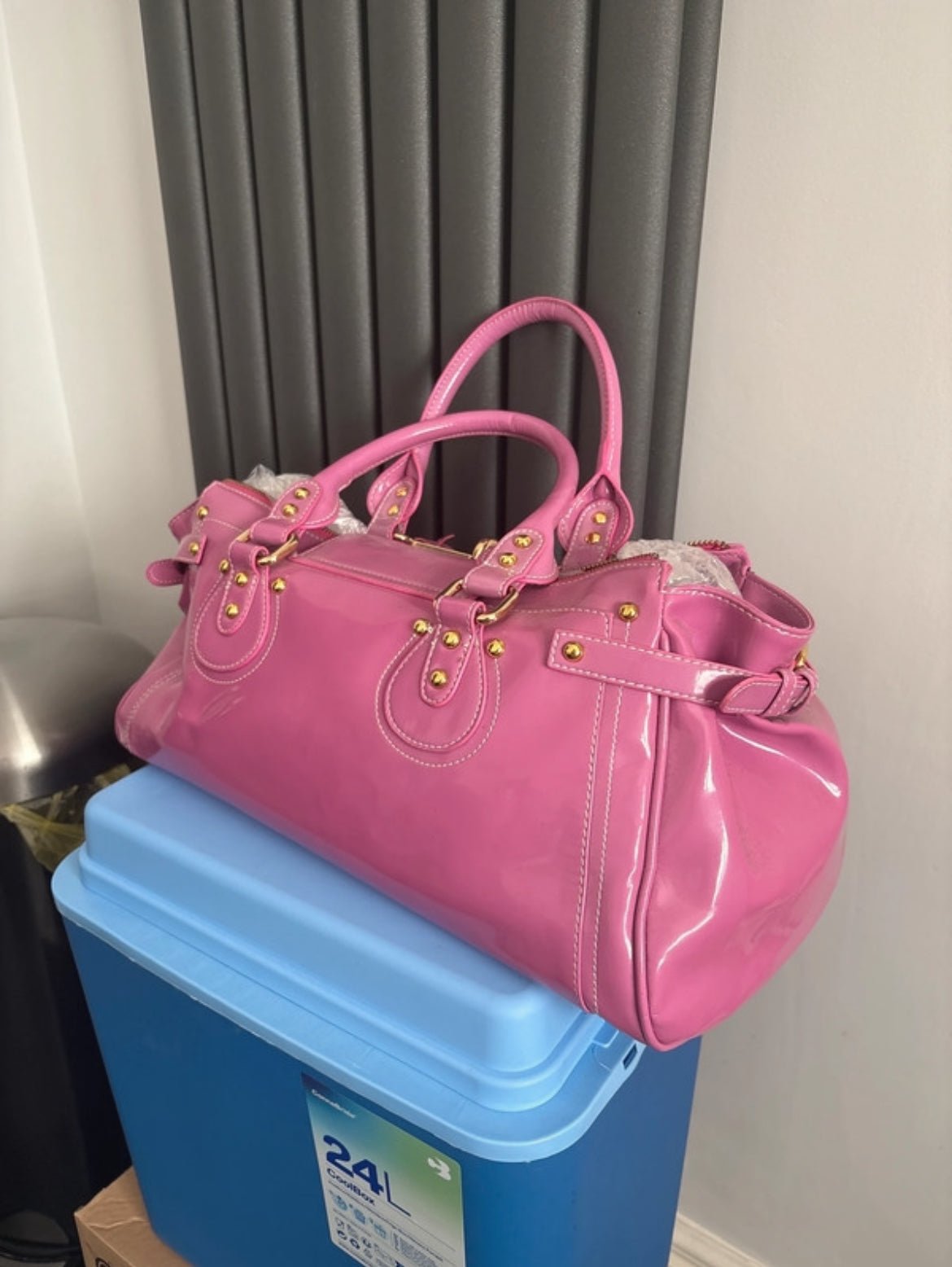 Paul’s Boutique чанта в емблематичния Barbie розов цвят - Sunday West Boutique