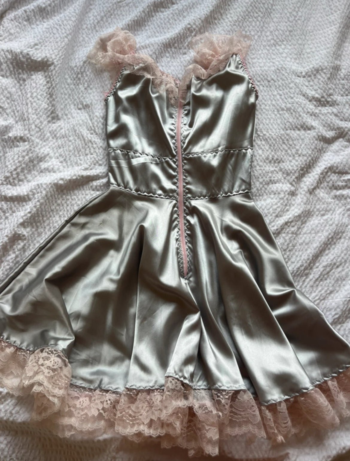 Ръчно изработена сатенена babydoll рокля от Malicious Designs - Sunday West Boutique