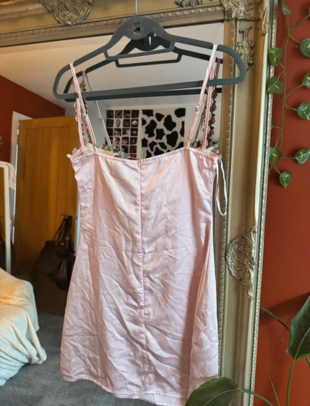 Розова сатенена мини рокля Princess Polly - M - Sunday West Boutique