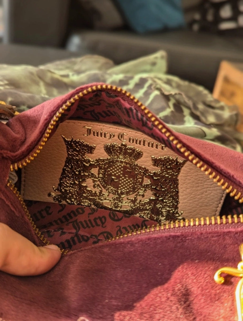 Рядка Juicy Couture barrel чанта - Sunday West Boutique
