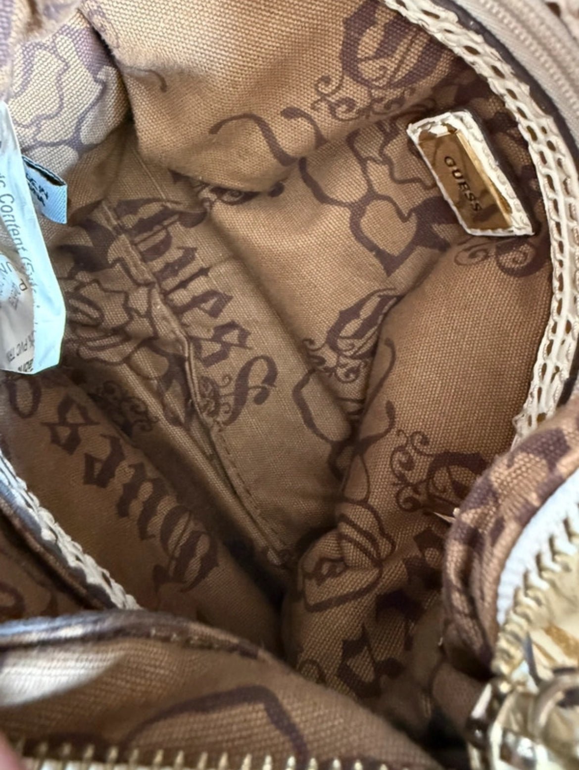 Рядка винтидж Y2K чанта GUESS - Sunday West Boutique