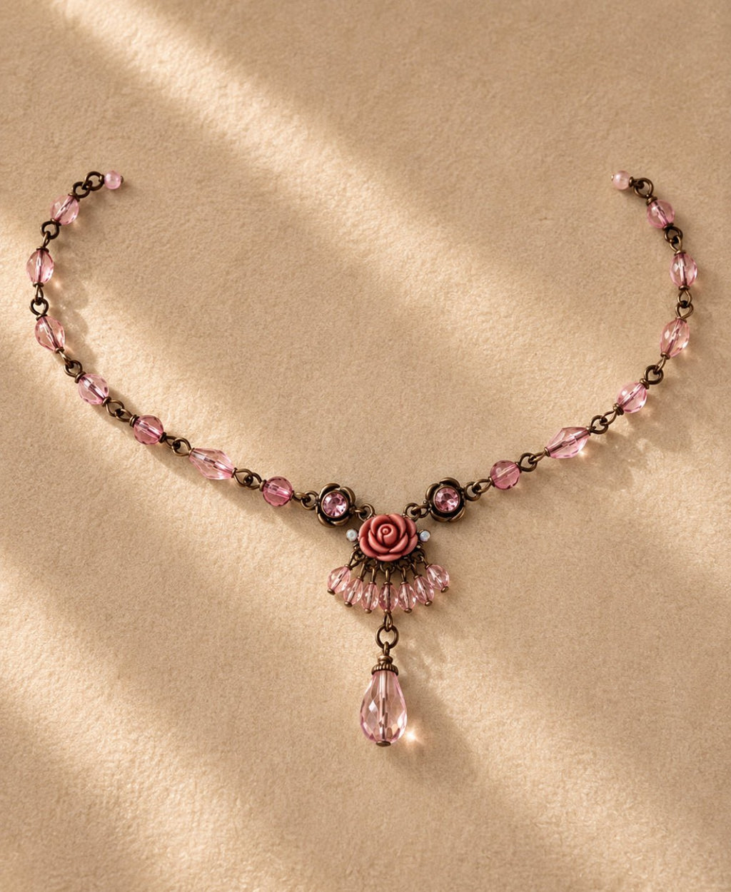 Рядко винтидж колие 1928 Jewelry в романтичен викториански стил - Sunday West Boutique