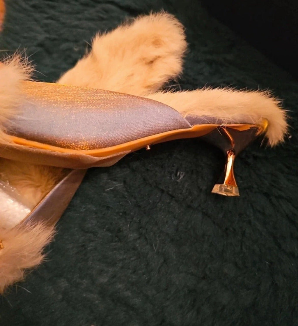 Sienna Rossi embellished kitten heels с пух - Sunday West Boutique
