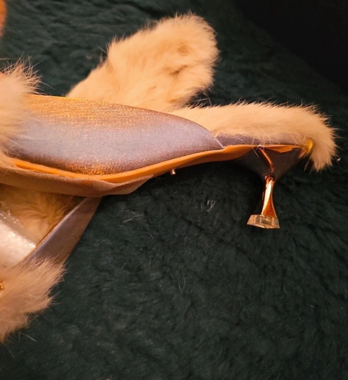 Sienna Rossi embellished kitten heels с пух - Sunday West Boutique