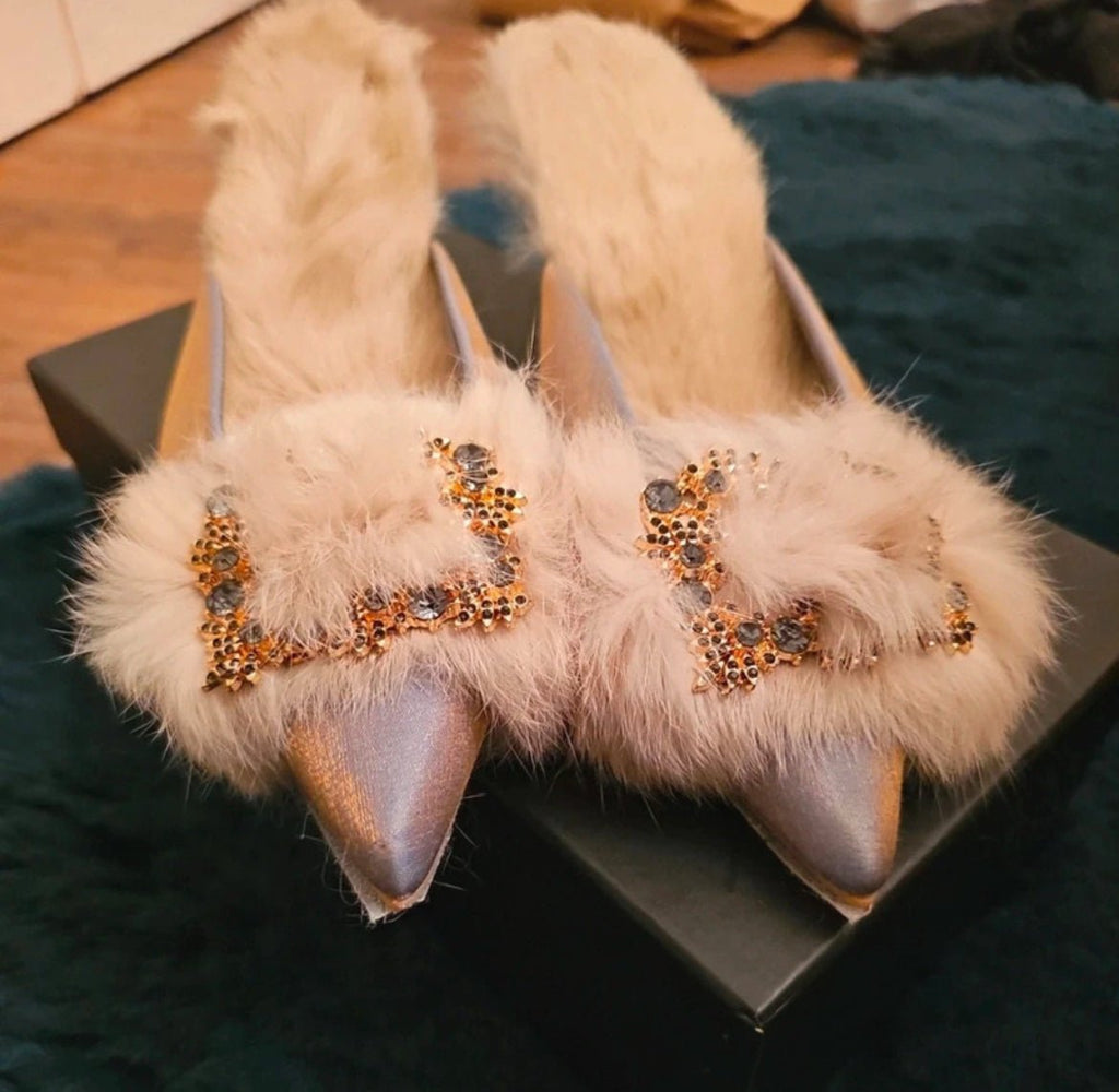 Sienna Rossi embellished kitten heels с пух - Sunday West Boutique