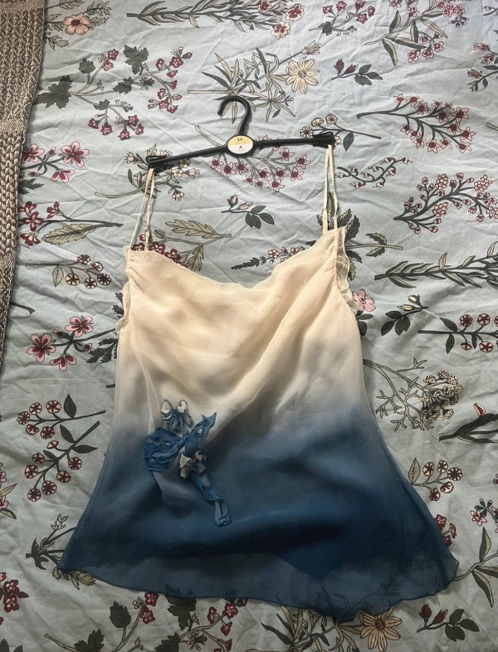 Топ BCBGMAXAZRIA, изработен от 100% естествена коприна - Sunday West Boutique