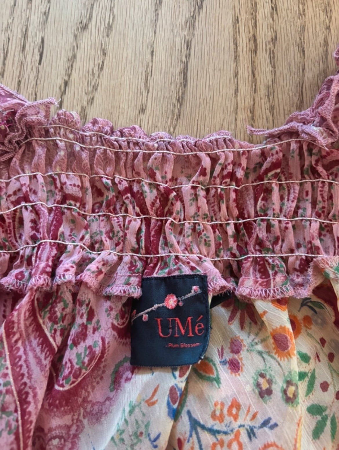 U&Me Y2K асиметрична рокля с paisley принт - Sunday West Boutique