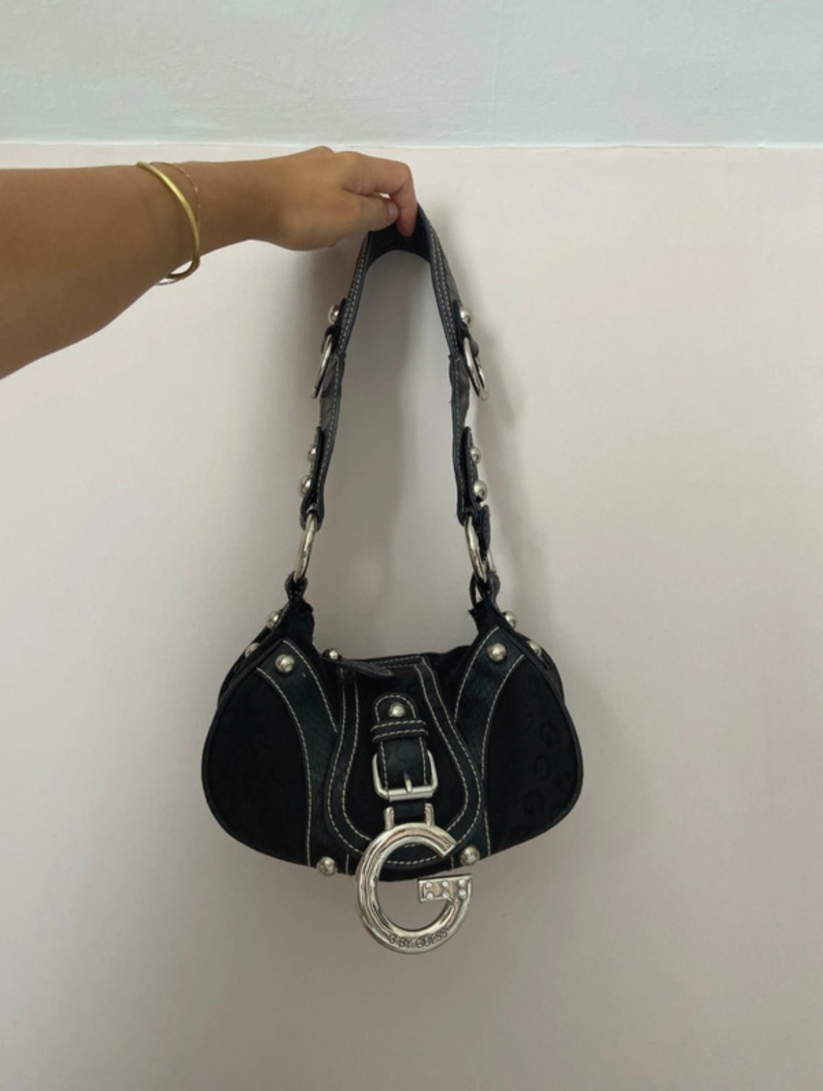 Винтидж чанта G by Guess от началото на 2000-те - Sunday West Boutique
