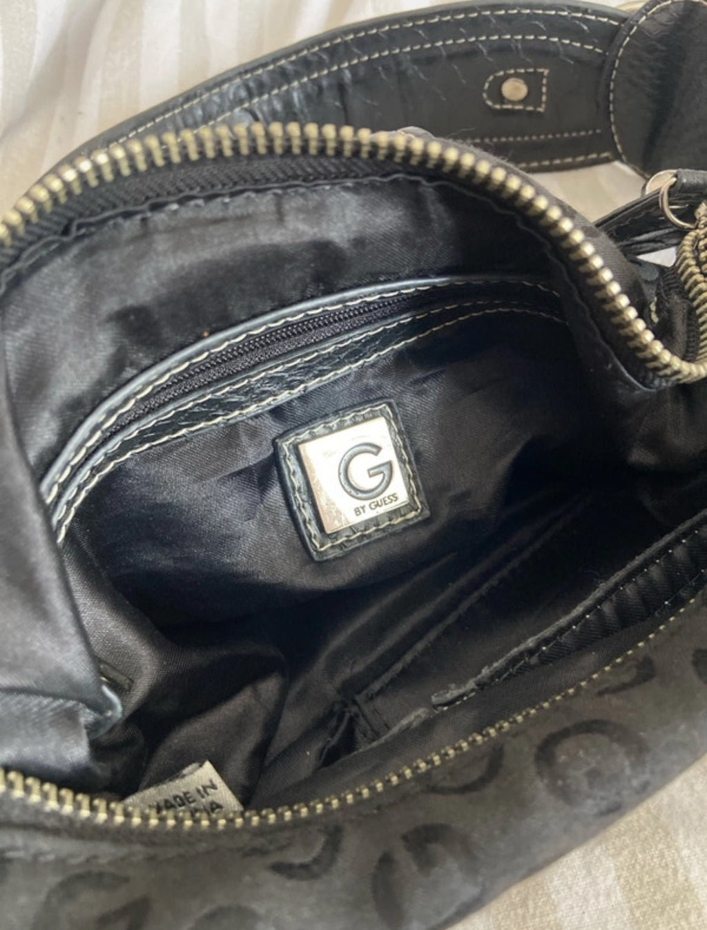 Винтидж чанта G by Guess от началото на 2000-те - Sunday West Boutique