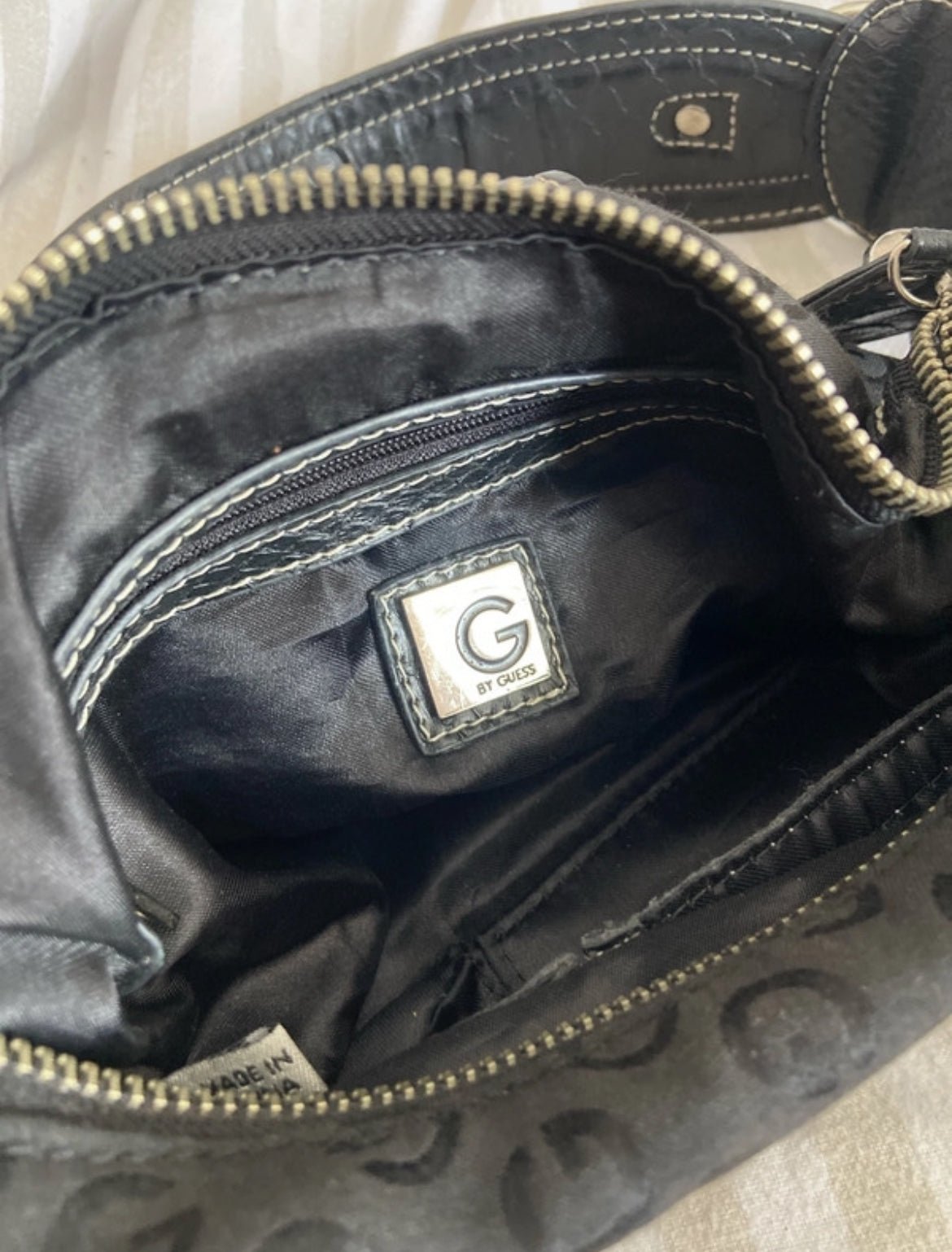 Винтидж чанта G by Guess от началото на 2000-те - Sunday West Boutique