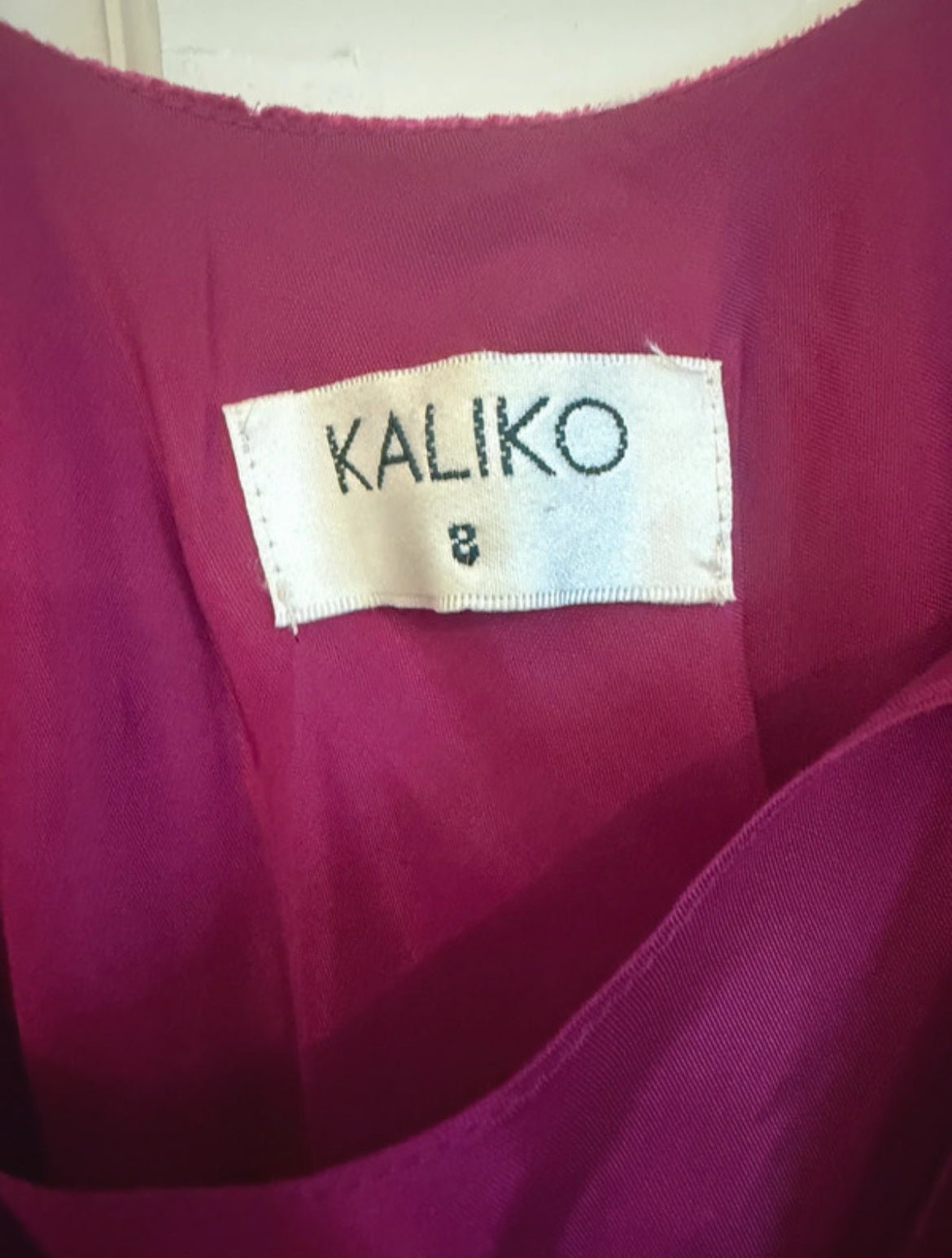 Винтидж Kaliko maxi рокля с впечатляваща комбинация от кадифе, сатенен ефект и богати paisley орнаменти - Sunday West Boutique