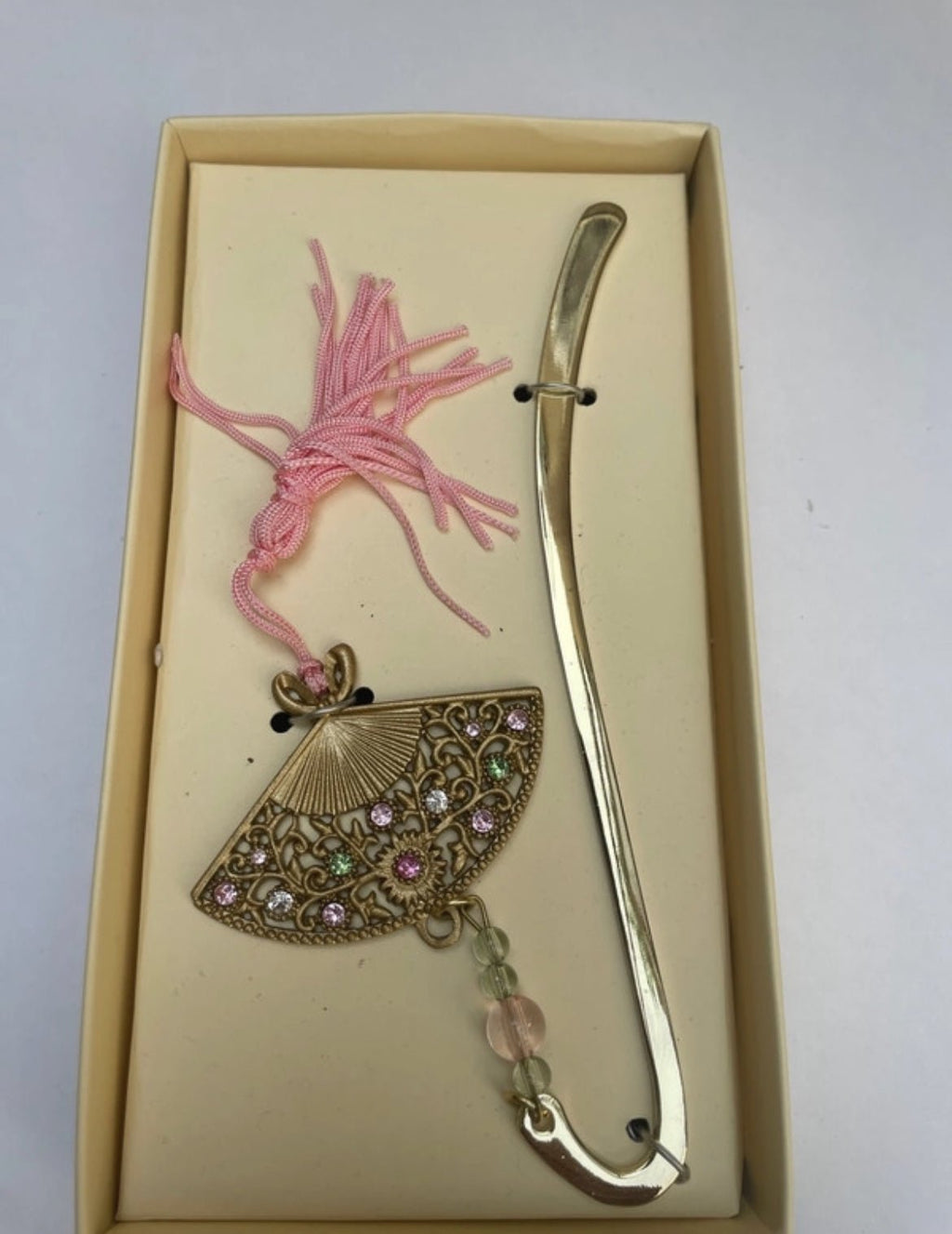 Винтидж книгоразделител Past Times „Fan Bookmark“ от пютър - Sunday West Boutique