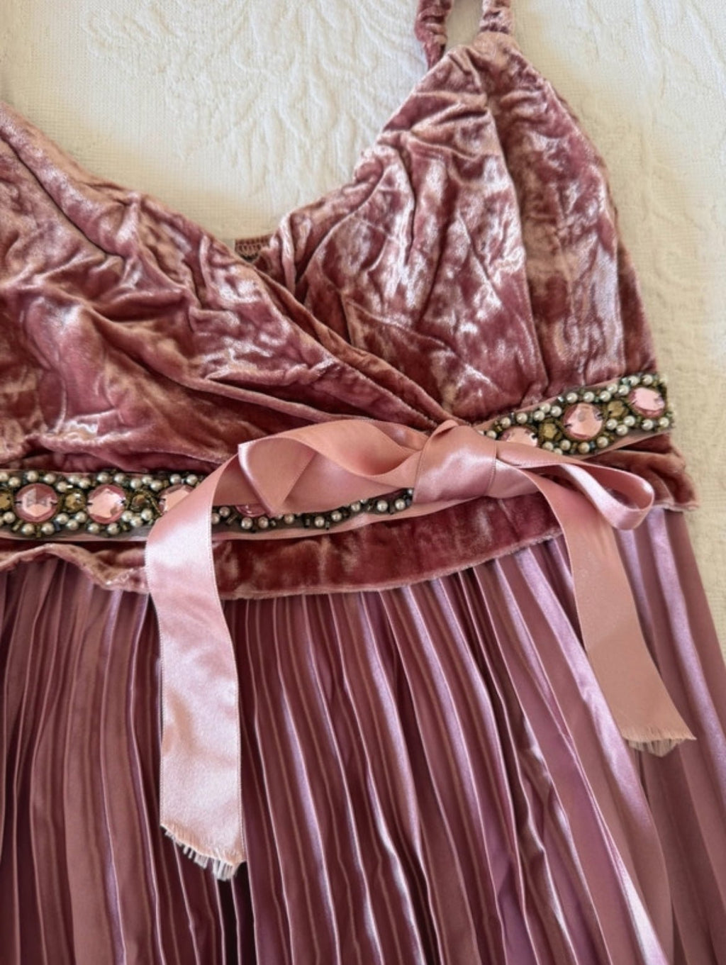 Винтидж LM Lulu плисирана сатенена рокля - Sunday West Boutique