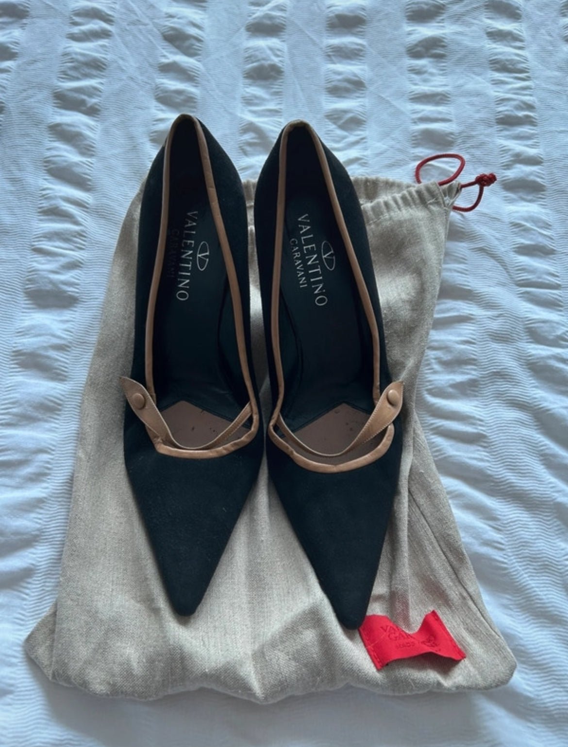 Винтидж обувки Valentino Garavani - 40 - Sunday West Boutique