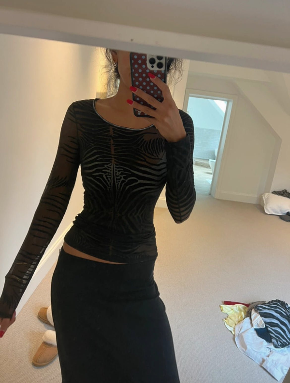 Винтидж Roberto Cavalli блуза от началото на 2000-те с полупрозрачна мрежеста материя и характерен zebra print - Sunday West Boutique