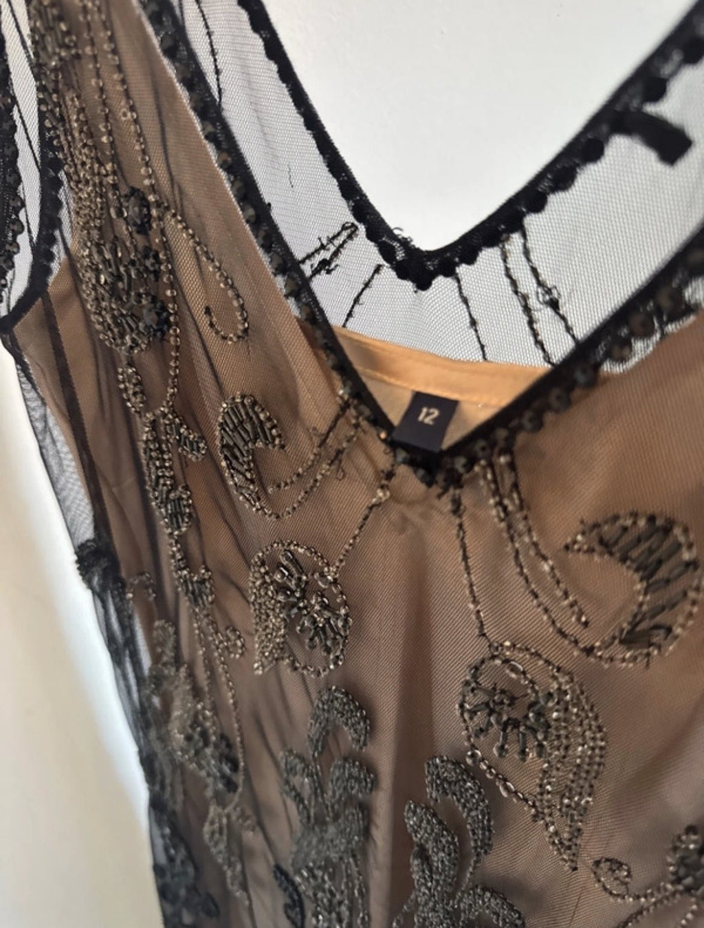 Винтидж рокля Oasis с фина черна мрежа и мъниста - Sunday West Boutique