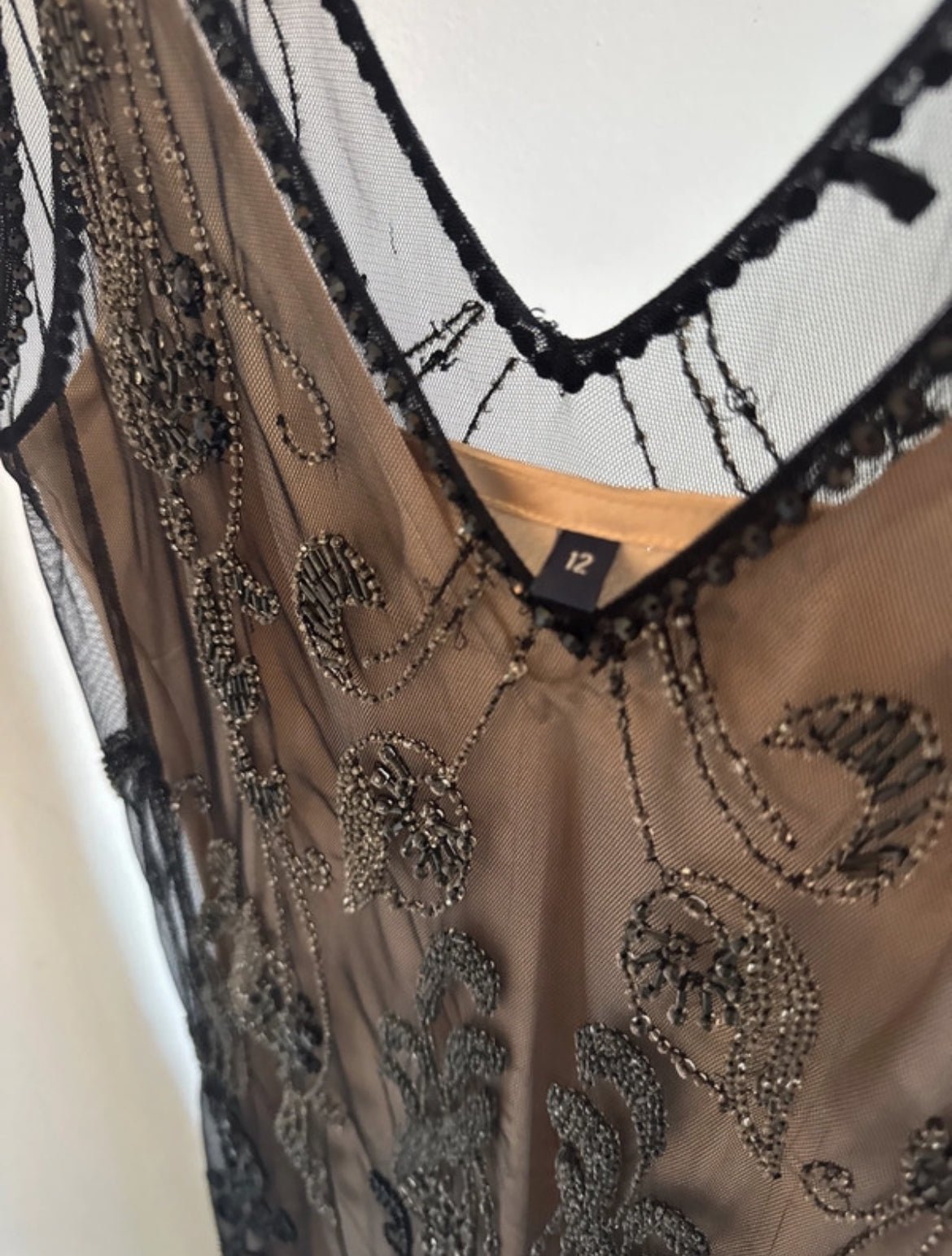 Винтидж рокля Oasis с фина черна мрежа и мъниста - Sunday West Boutique