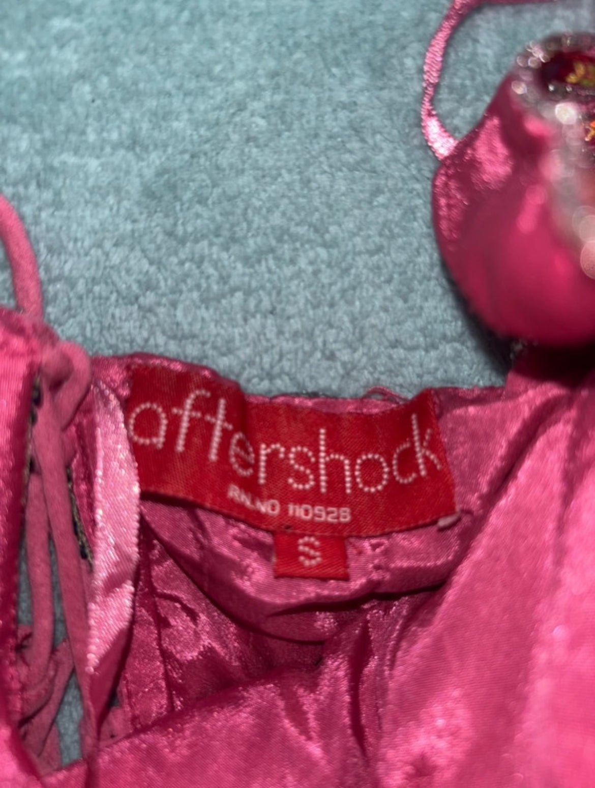 Винтидж Y2K embellished топ Aftershock - 100% коприна - Sunday West Boutique