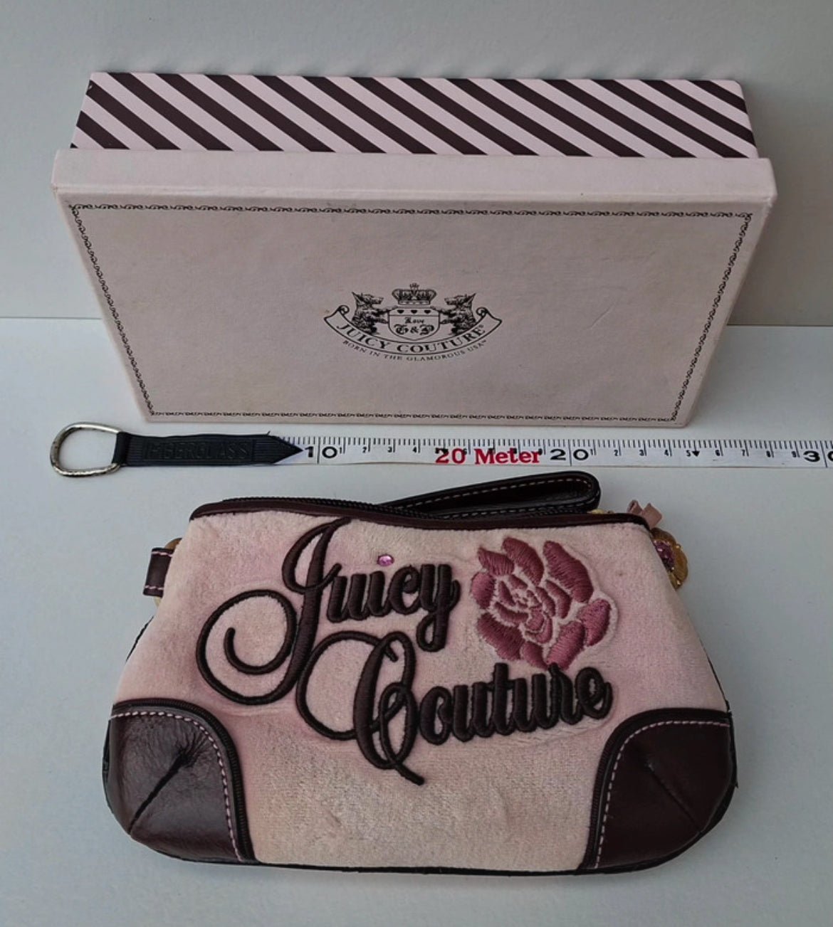 Винтидж Y2K Juicy Couture велурен wristlet - Sunday West Boutique