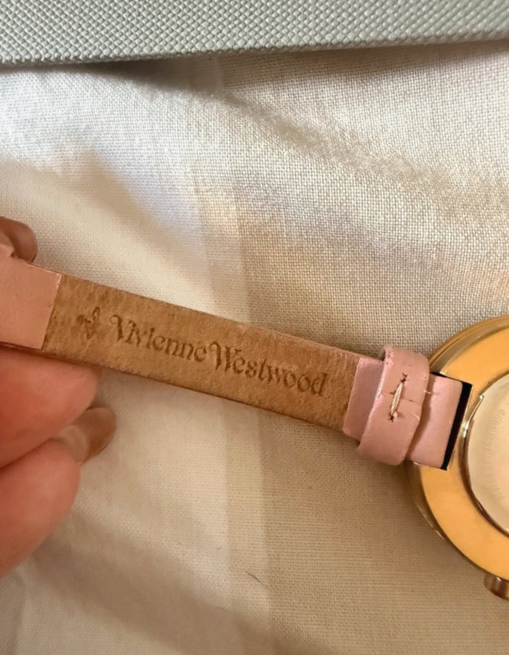 Vivienne Westwood Bow часовник - Sunday West Boutique
