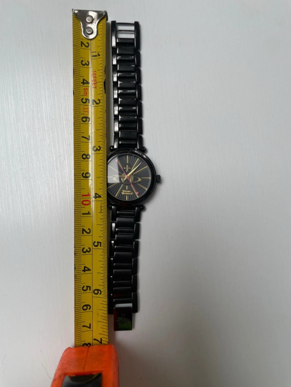 Vivienne Westwood Time Machine черен часовник с Orb и ключ charm - Sunday West Boutique