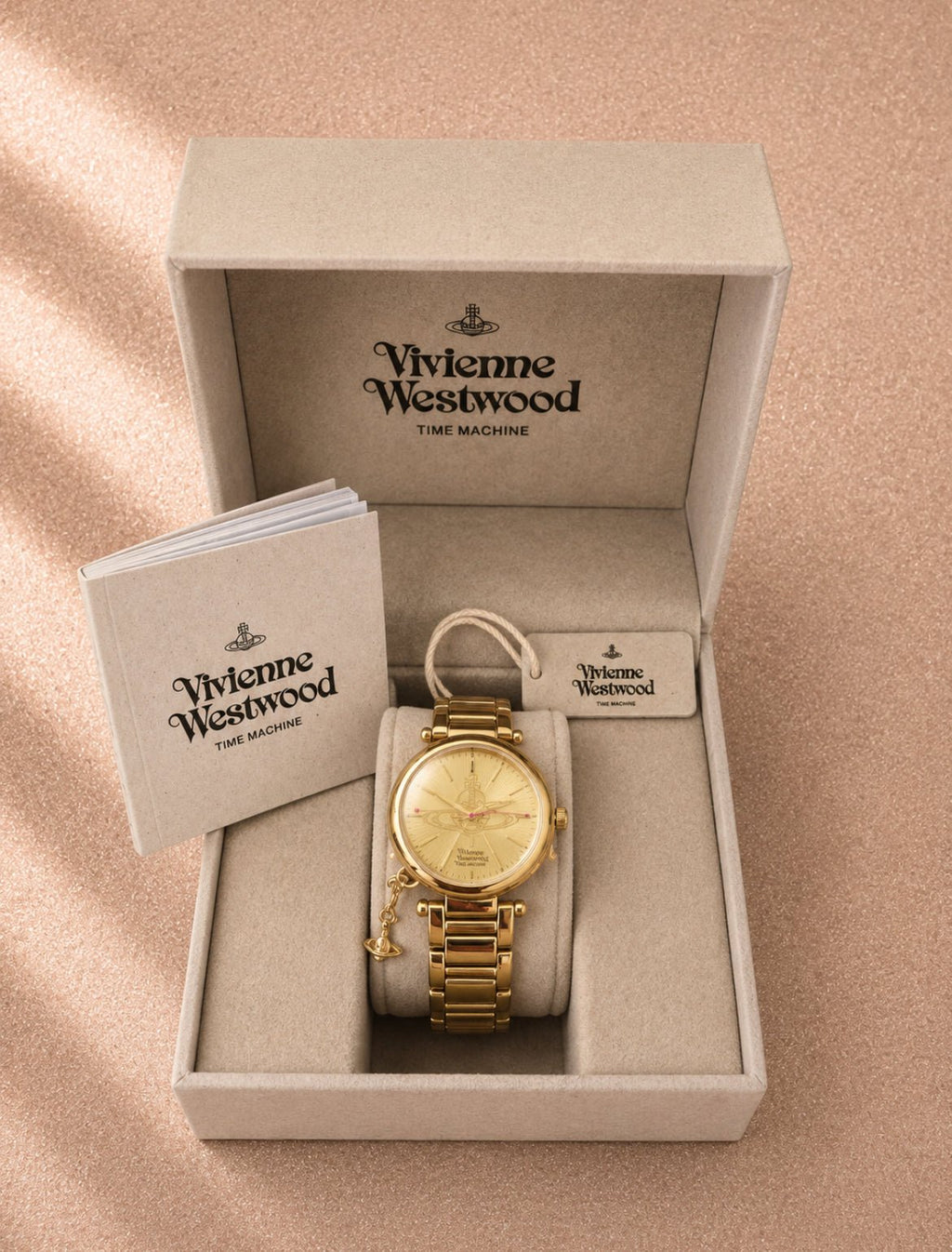 Vivienne Westwood златист часовник - Sunday West Boutique